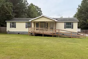 135 W Kerr Dr, Roanoke Rapids, NC 27870 - Photo 2