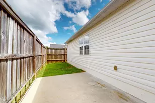 2011 Colony Plaza, Jacksonville, NC 28546 - Photo 24