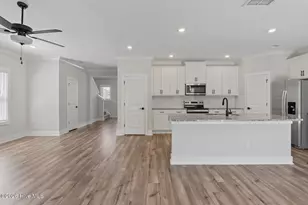 156 S Umbrella Palm Dr, Hampstead, NC 28443 - Photo 4
