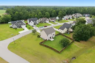 200 Wedgefield Cir, Maple Hill, NC 28454 - Photo 38