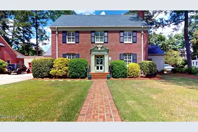 206 W James Street, Mount Olive, NC 28365 - Photo 1