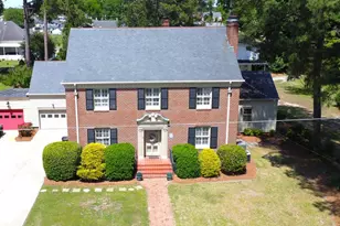 206 W James St, Mount Olive, NC 28365 - Photo 6