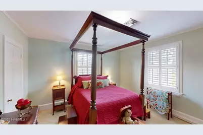 206 W James Street, Mount Olive, NC 28365 - Photo 36