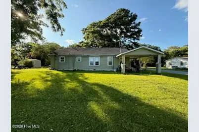 1009 Bunting Street, Clinton, NC 28328 - Photo 2