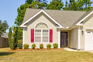 515 Maple Branches Dr, Belville, NC 28451 - Photo 2