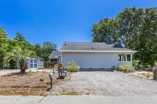 302 E Oak Island Dr, Oak Island, NC 28465 - Photo 36