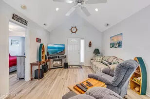 302 E Oak Island Dr, Oak Island, NC 28465 - Photo 6