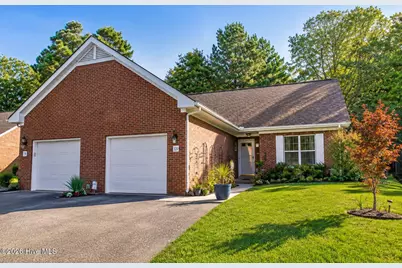 320 Hiscott Lane, Pinehurst, NC 28374 - Photo 1