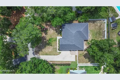 444 Lake Shore Drive, Sunset Beach, NC 28468 - Photo 32