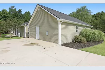 102 Spring Leaf Lane, Jacksonville, NC 28540 - Photo 38