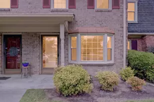 51 Barnes St, Greenville, NC 27858 - Photo 2