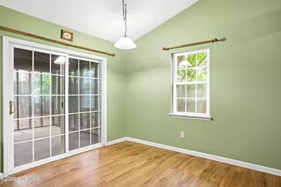 208 E Cameron Court, Jacksonville, NC 28546 - Photo 12
