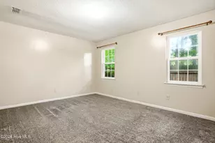 208 E Cameron Ct, Jacksonville, NC 28546 - Photo 16