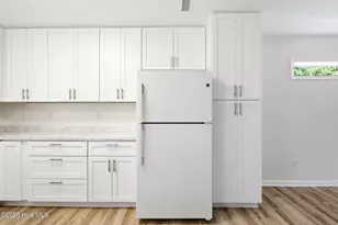 111 NE 20th St, Oak Island, NC 28465 - Photo 12