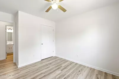 111 NE 20th Street, Oak Island, NC 28465 - Photo 28