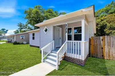 111 NE 20th Street, Oak Island, NC 28465 - Photo 2