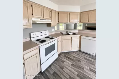 206 Rosewood Circle, Jacksonville, NC 28546 - Photo 10