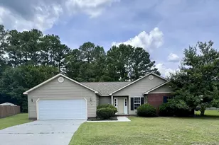 206 Rosewood Cir, Jacksonville, NC 28546 - Photo 2