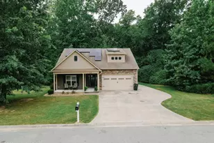 377 Victoria Dr, Chocowinity, NC 27817 - Photo 2