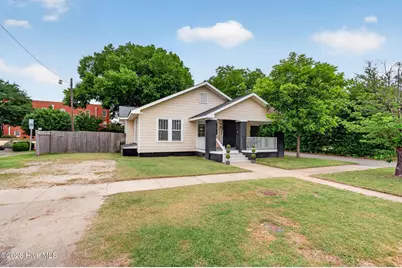 301 E Divine Street, Dunn, NC 28334 - Photo 4