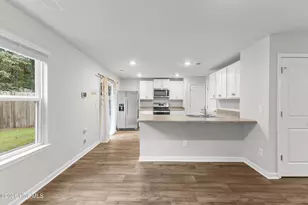9363 Vineyard Grove Ln NE, Leland, NC 28451 - Photo 8