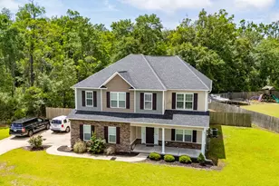 229 Legacy Ln, Newport, NC 28570 - Photo 2