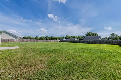 303 Gate Stone Lane, Jacksonville, NC 28540 - Photo 36