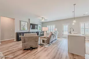 303 Gate Stone Ln, Jacksonville, NC 28540 - Photo 10