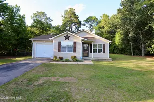 110 Robin Hood Ln, Aberdeen, NC 28315 - Photo 1