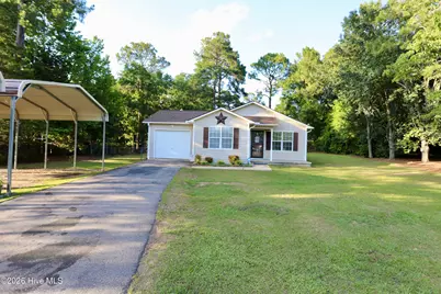 110 Robin Hood Lane, Aberdeen, NC 28315 - Photo 2