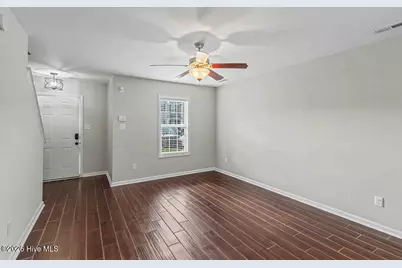 177 Glen Cannon Drive, Jacksonville, NC 28546 - Photo 4