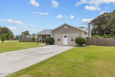 309 Parkton Drive, Richlands, NC 28574 - Photo 1