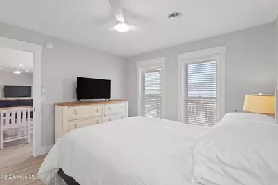 1031 Ocean Boulevard W, Holden Beach, NC 28462 - Photo 24