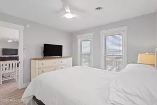 1031 Ocean Blvd W, Holden Beach, NC 28462 - Photo 24