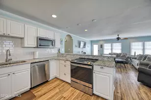 1041 1st St, Surf City, NC 28445 - Photo 4