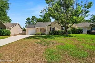 5119 Honeydew Ln, Wilmington, NC 28412 - Photo 2