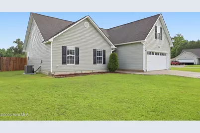 135 Investment Lane, Jacksonville, NC 28540 - Photo 4