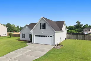 135 Investment Ln, Jacksonville, NC 28540 - Photo 2