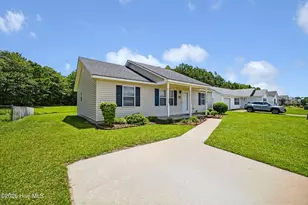 1006 Jessica St, Elizabeth City, NC 27909 - Photo 2