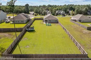 184 Everett Yopp Dr, Sneads Ferry, NC 28460 - Photo 8
