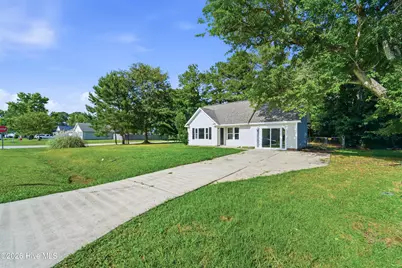 408 Cottonwood Lane, Havelock, NC 28532 - Photo 4