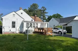 111 Marshall Ave, Williamston, NC 27892 - Photo 2