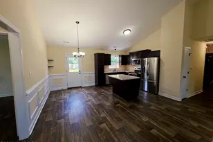 222 Rowland Dr, Richlands, NC 28574 - Photo 2
