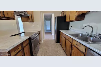 527 Raintree Circle, Jacksonville, NC 28540 - Photo 12