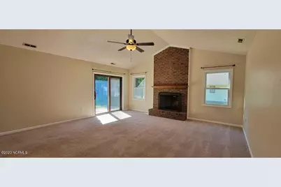 527 Raintree Circle, Jacksonville, NC 28540 - Photo 6