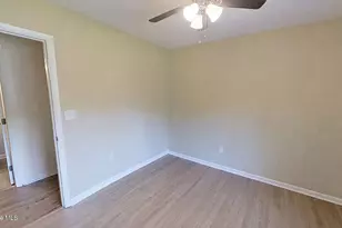 101 N Glen Ct, Jacksonville, NC 28540 - Photo 16