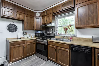 2401 E 4th Street, Greenville, NC 27858 - Photo 22
