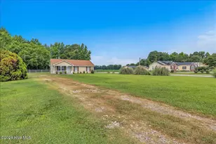 2975 US Hwy 117 Bypass S, Burgaw, NC 28425 - Photo 24