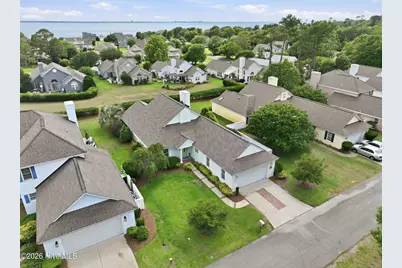 215 Brandywine Place Drive, Morehead City, NC 28557 - Photo 2