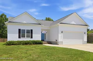918 Eastman Creek Dr, Beaufort, NC 28516 - Photo 2
